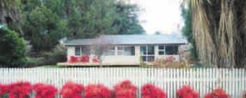 24 TE AWAMUTU COURIER, THURSDAY, AUGUST 6, 2009 AUCTION AUCTION Estate Auction-FINAL NOTICE 3 1 1 FINAL NOTICE 3 1 1 Builtinthe1950's,thishomeoffers three bedrooms, separate shower, separate lounge,