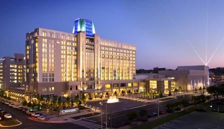 PCH Hotels and Resorts Delivers State-of-the-Art Guest Experience Renaissance Montgomery Hotel and Spa Relies on Cisco Network to Return to Grand Tradition of Southern Hospitality EXECUTIVE SUMMARY