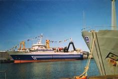 Engey, stærsta skip íslenska fiskiskipaflotans, kom til landsins í maí. nafni SH. Sjóvík hafði í lok árs 2004 keypt fyrirtækið Iceland Seafood Corporation af SÍF hf.