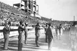 Igrači i članovi uprave HNK-a Hajduk u Monopoliju (južna Italija) 7. lipnja 1944.