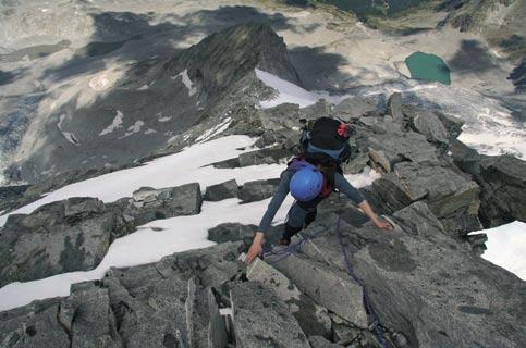 Lani ob pripravah na izdajo knjige Andreja Mašere Čudovite Alpe, mi je padla v oči zadnja tura vodnika, Hochgall, 3436 m.