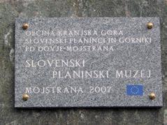 planinstvo 9-2007 Postavljen temeljni kamen za planinski muzej Ko je bilo v letu 1893 ustanovljeno Slovensko planinsko društvo, predhodnik današnje Planinske zveze Slovenije, je bilo jasno, da