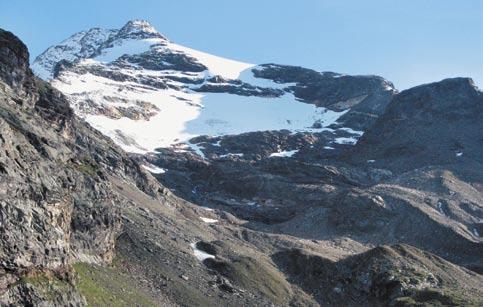 Schneebiger Nock s severa ledenika Östlicher Reiserferner in nekoliko bolj oddaljeni Westlicher Rieserferner, ki je tudi največji in najobsežnejši ledenik v skupini.