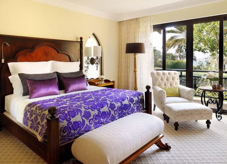 TO THE PLACE PAUSE ROYAL SUITE, MASTER BEDROOM MARINA EXECUTIVE SUITE SUITE LIVING ROOM All time