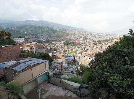 Comuna 13 San Javier 140 000 residents 51 000