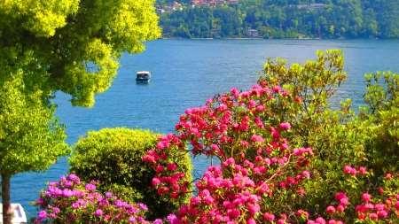 Depending on your desires, Como can be an oasis of tranquility, natural grandeur, classical villas, a time for rest and relaxation or, for those with energy to burn, there is adventure, serious