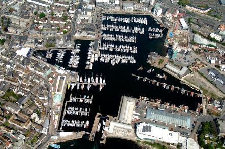 Plymouth centre of SW Marine Industry Largest cluster of marine/maritime businesses in SW >300 businesses 13,500 people employed