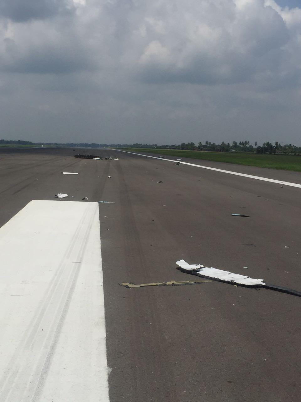 1.12 Wreckage and Impact Information Debris was found on the runway after the collision. The following figure was taken a few minutes after the collision. Figure 3: The debris on runway 1.12.1 JT197 The left wing was damaged on the wing leading edge approximately 3.