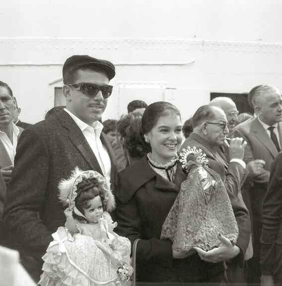 A Coruña, 1961 Emigrantes posando