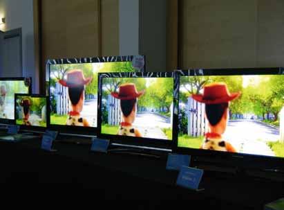 Na nedavnoj prezentaciji u Zagrebu, predstavništvo Grundiga za Republiku Hrvatsku i Sloveniju pokazalo je ukupno 12 serija LCD televizora među kojima se posebno ističe njihov prvi 3D Full HD model