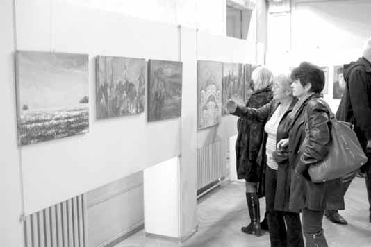 Ова изложба у Сремској Митрвици је прва организо ва на из ван Ши да и об у хва та 30 одабраних слика.