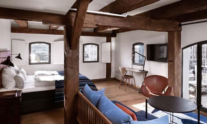 71 Nyhavn Hotel gets a new warehouse Executive Rooms & Suites 71 Nyhavn Hotel 4-star elegance with superb location on the charming Nyhavn Canal Two beautiful warehouses from 1804 make the perfect