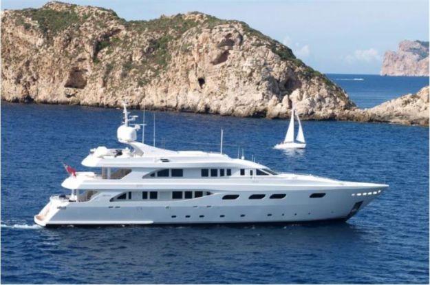 (20 MPH) Location: Spain Our experienced yacht broker, Andrey Shestakov, will help you choose and buy a yacht that best suits your needs Aktobe CANTIERI DI FIUMICINO from our catalogue.