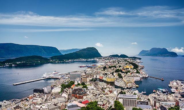 Accessible Alesund - AE36 Enjoy a guided tour of The Venice of Norway via wheelchair-accessible coach.