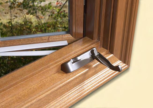 CASEMENT WINDOW SYSTEMS ENCORE SINGLE ARM Operates sash sizes from 420mm to 700mm wide & 1800mm high.