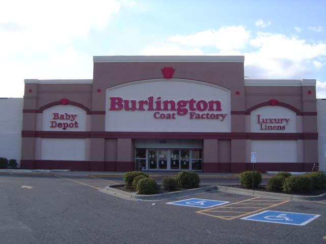 Burlington celebrated their Grand Opening at Northtown Mall on September 2, 2005.