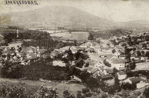 Законом од 16. јуна 1866. године Аранђеловац је и званично сврстан у варошице. Напоменуто је да је развој Буковичке бање подстицао и развој варошице Аранђеловац. Године 1887.