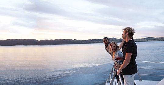 As you head North, see stunning glaciers, visit Christchurch, try a Maori 'hangi', cruise Lake Taupo & hit Rotorua to try the 'Zorb' or luge!