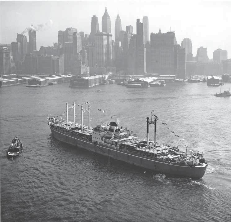 Jugolinijin brod Radnik u New Yorku, PPMHP duge plovidbe Slavka Pezelja, koji je bio Jugolinijin direktor u četrdesetim godinama 20. stoljeća, u periodu od 1949. do svibnja 1951.