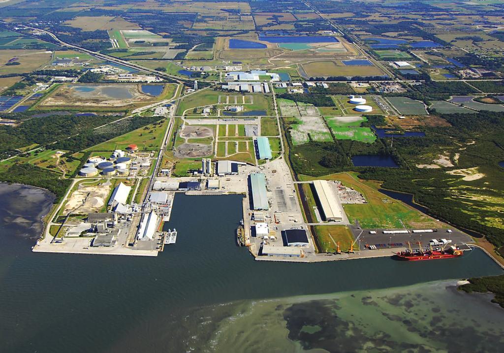 Port Manatee facts Port Manatee: A diverse global gateway Port Manatee is a multipurpose deepwater seaport on Tampa Bay serving bulk, breakbulk, container, heavylift/project and general cargo