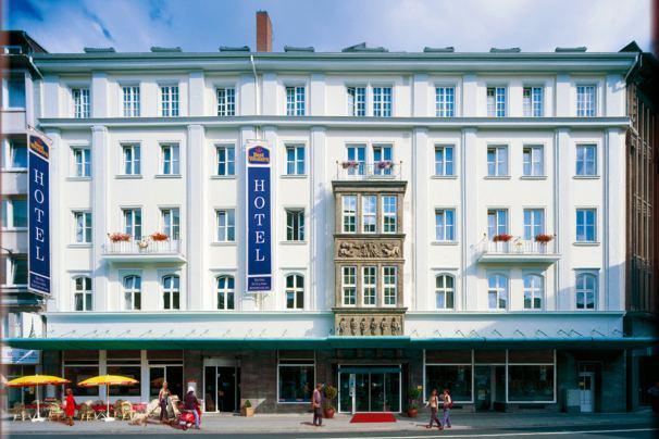 Double room: EUR 120,00 For further hotel information please click here (http://www.bremen-tourism.