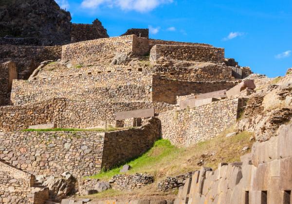 lunches & 3 dinners 3 nights simple accommodation and 3 nights camping on the Inca Trail Airport arrival transfer on day 1 Guided tour of the Sacred Valley and Machu Picchu 4 day Inca Trail Trek