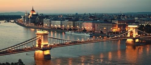 It was also nominated Europe s number one greatest city by Condé Nast Traveler Readers Choice Awards 2013. Why is Budapest so popular amongst tourists?