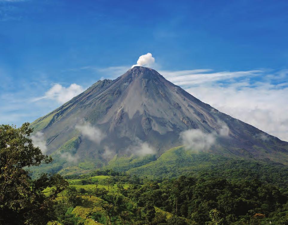 As Costa Rica presents its staggering display of bio-diversity pristine landscapes, unique microclimates, exotic flora and fauna we enjoy a relaxed yet comprehensive exploration that celebrates Costa