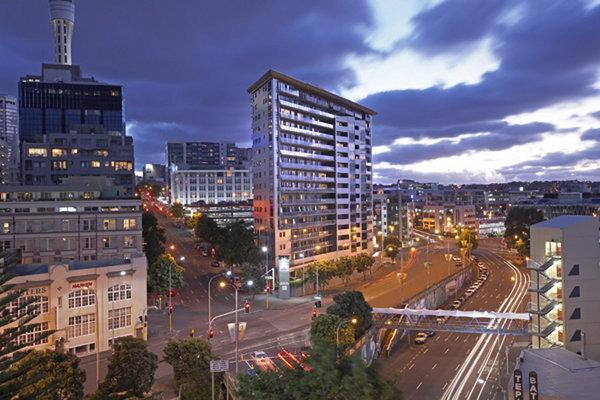 Accommodaties Grand Tour New Zealand Hotel Grand Chancellor Auckland City ****+ - Auckland Overlooking Auckland s famous Viaduct