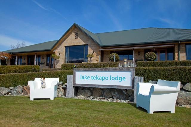 Lake Tekapo Lodge **** - Lake Tekapo This award winning Bed and Breakfast accommodation lodge has been constructed from the finest materials and