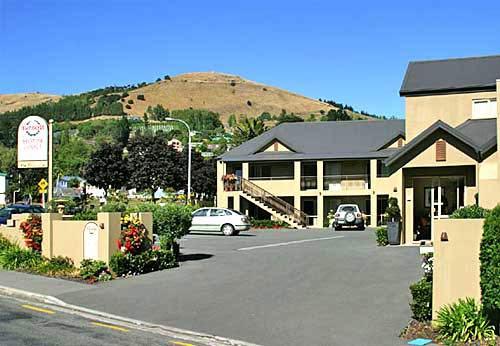 Tresori Motor Lodge ***** - Akaroa Very French and very quaint Akaora is one hour 15 minutes from Christchurch.