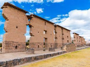Day 10 TRANSFER & TOUR FROM PUNO TO CUZCO Enjoy breakfast at your hotel and meet your guide for a private coach transfer from Puno across the Altiplano to Cuzco.