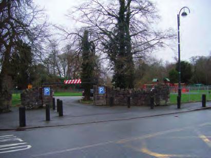 Retail Strategy A5 Photo 5.85: Petrol filling station at the Square in Dunboyne Photo 5.86: Entrance to park and children s playground on Maynooth Road Diversity of Uses and Multiple Representation 5.