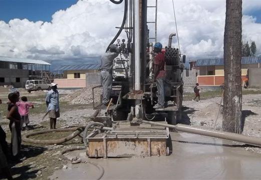 The residents have access to water through two deep wells, also provided by IOM. All construction works on site were completed in this November.
