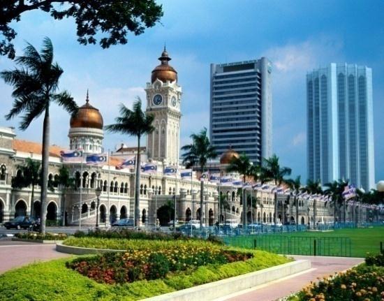 00 Much of this tour focuses on the most nostalgic attractions of the old sections of KL s-quaint Chinatown and glorious