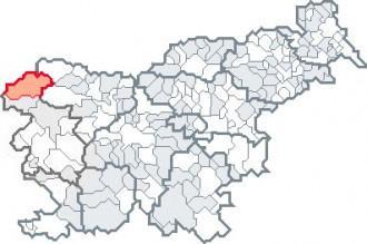 2.3. LOKALNE DANOSTI LEGA Bovško je gorata pokrajina na SZ Slovenije. Vključuje povirne doline Zgornjega Posočja oziroma večji del Julijskih Alp v porečju Soče do Trnovega ob Soči.