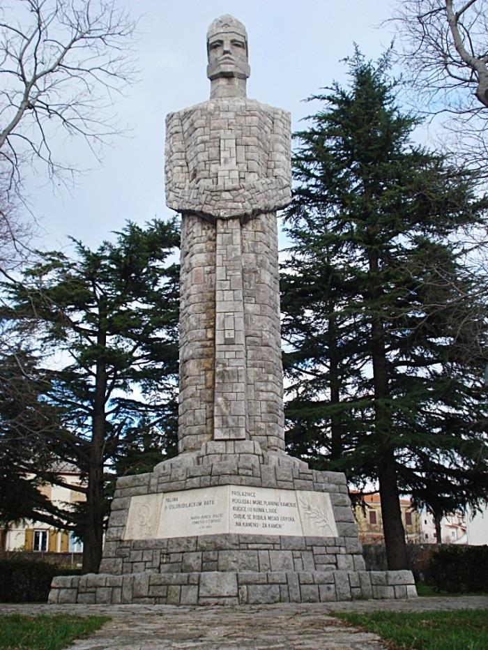 Spomenik palim borcima u Rubešima, podignut je 1963. godine u spomen parku. Skulptura koja simbolički predstavlja stražara, u mirnom stavu koji ponosno gleda slobodu, sa odloženom puškom.