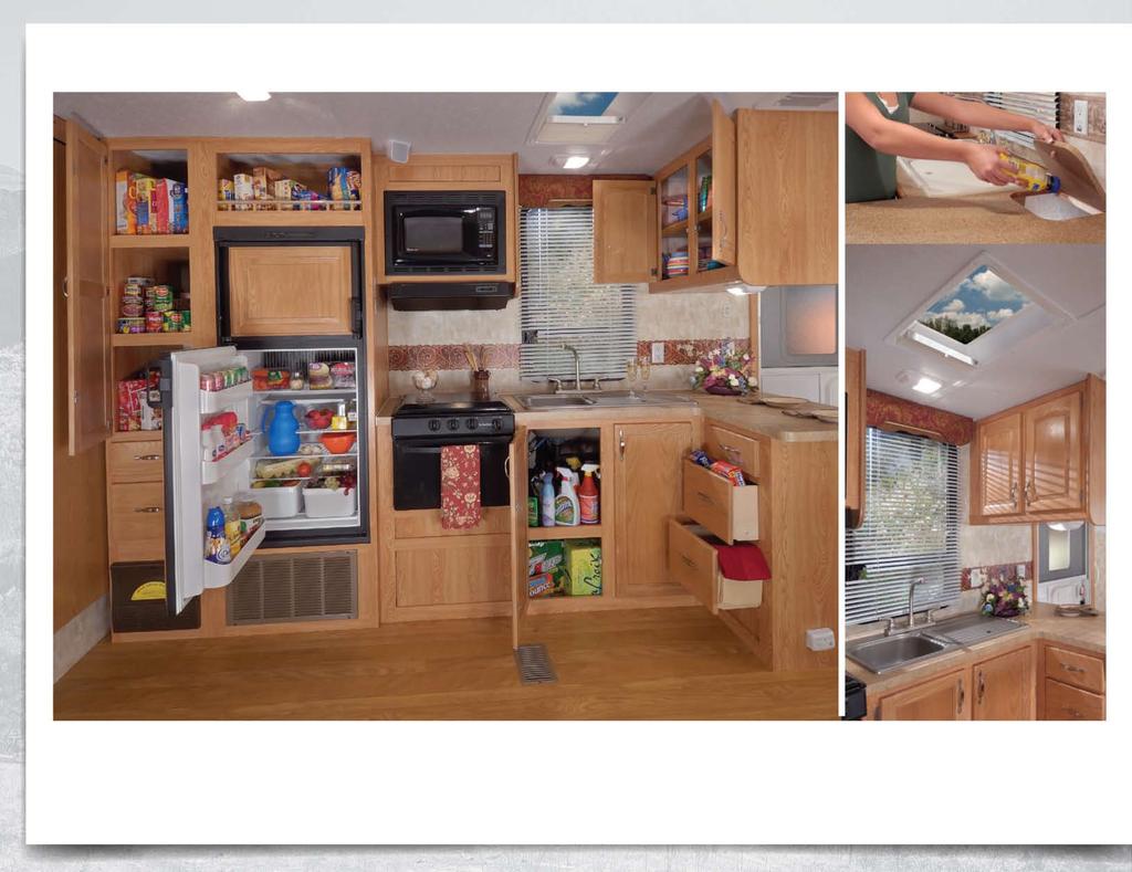 30L ALWAYS PLENTY OF ROOM WITH AN EXCELLENT VIEW. IN-COUNTER TRASH DISPOSAL 30L KITCHEN KITCHEN Our kitchens offer our great flexibility and storage.