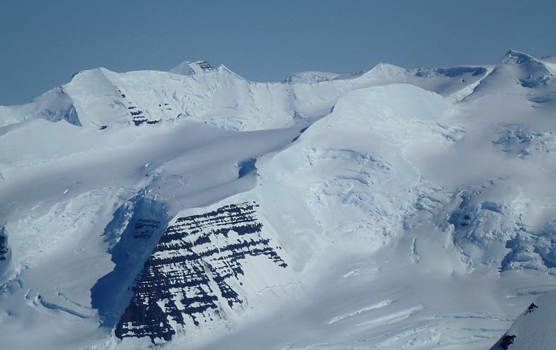 For those interested, a private 4-5 day preparation session can be arranged where we first climb up the crater of Eyjafjallajökull glacier before moving on to Hvannadalshnúkur.