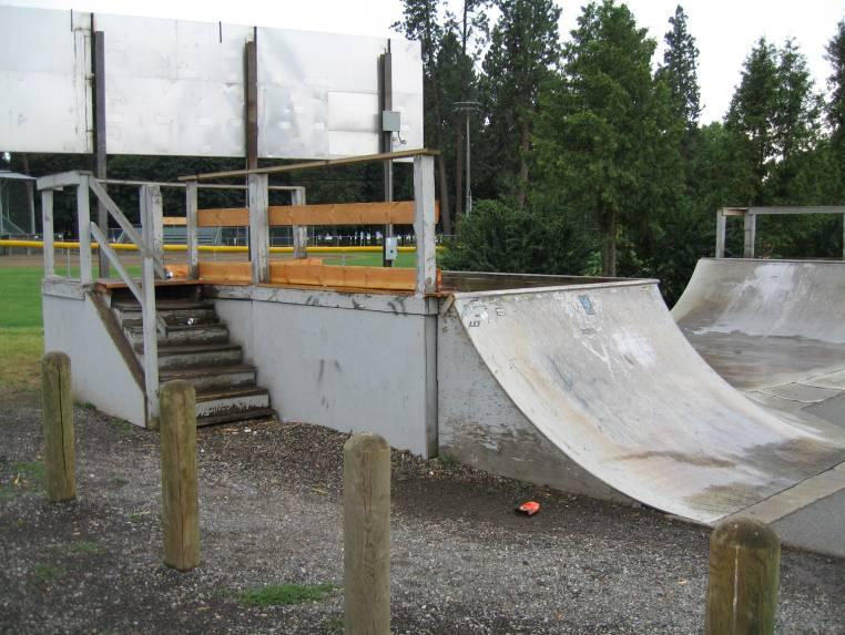 Skateboard Park Park Type: Location: Special Use Area Adjacent to Memorial Field Size: 1.