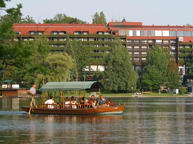 HOTEL PARK **** HOTEL PARK The Park Hotel is located in the centre of Bled, on the