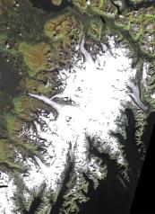The park encompasses about half of Harding Icefield s 700 square miles of ice (Figure 1), including numerous small glaciers and 20 large glaciers.