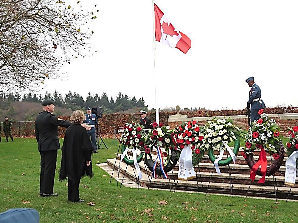 On the occasion of Remembrance Day 2015 I got to lay a wreath at the cemetery in Groesbeek in name of our foundation for the first time. 10 November 2015 wreath laying at the cemetery in Groesbeek.