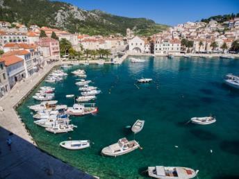 DAY 4 TUESDAY VIS KORČULA (B, L) Early morning departure towards the Korčula island best known as the birthplace of Marco Polo. Stop for lunch in one of the secluded bays on route.