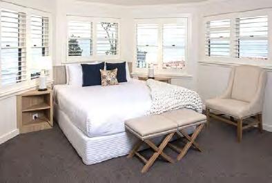 CAPTAIN & MASTER SUITES ACCOMMODATION CAPTAIN & MASTER SUITES Our suites offer you superb panoramic views over beautiful Port Stephens.