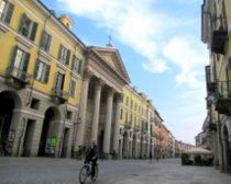 Day to Day Itinerary Bicycle Tours in Italy: Cycling Italy's Piedmont DAY 1 Gather in Cuneo, south of Turin Highlights Provincial capital of Cuneo, Alpine views, Arione Bar and Confectionary, welcome