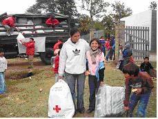 Purchase of kit products Preparation of the kits Identification of beneficiaries Distribution of 350 kits The Argentine Red Cross headquarters purchased the items for the 540 bed clothing kits, and
