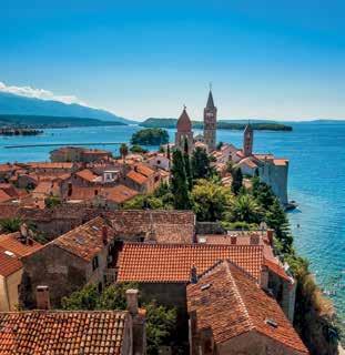 Enjoy an afternoon walking tour strolling around the Old Town with its Roman columns and portals, Romanesque churches and Renaissance and Krka Falls Baroque palaces.