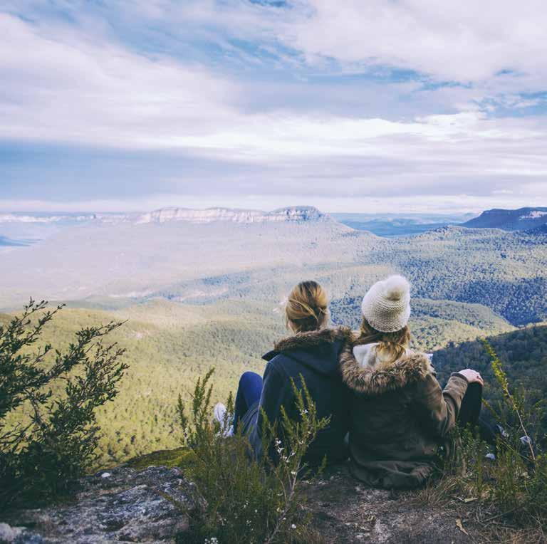 YOUTH ADVENTURE WITH TOPDECK Get off the beaten track and explore Australia on an escorted youth adventure with Topdeck, a perfect mix of budget accommodation with heaps of great excursions for 18 to