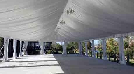 CREST MARQUEES FUNCTION DELUXE 2 The Deluxe mirrors the traditional functionality of the Standard.